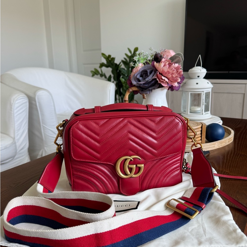 Gucci Red Crossbody Bag with Chevron Quilting - Picture 12 of 16
